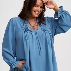 Elegant  Peasant Sleeve Blue Women's Pintuck Blouse